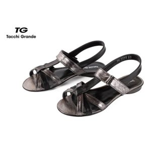 Women's summer sandals made of genuine cowhide leather